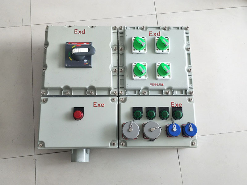 防爆配電箱100A/煉化廠用防爆照明配電箱/電機(jī)防爆控制箱/潛油泵控制箱