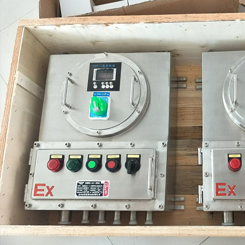 不銹鋼防爆配電箱、IIC級防爆不銹鋼配電箱、化工廠防爆配電箱、水泵防爆控制箱