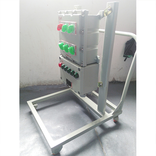 移動(dòng)式防爆配電箱、移動(dòng)式防爆檢修箱、移動(dòng)式防爆插座箱、移動(dòng)式防爆控制箱