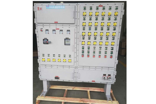 雙層門防爆配電柜，雙層門防爆正壓柜，防爆配電柜，化工環(huán)境防爆配電柜，油庫房內(nèi)防爆配電柜，防爆控制配電柜