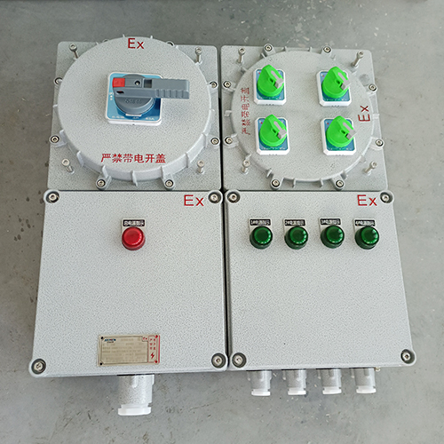 化工粉塵防爆配電箱，IIC防爆控制箱，化工液化車間防爆配電箱，BXMD化工廠煉油廠防爆控制箱