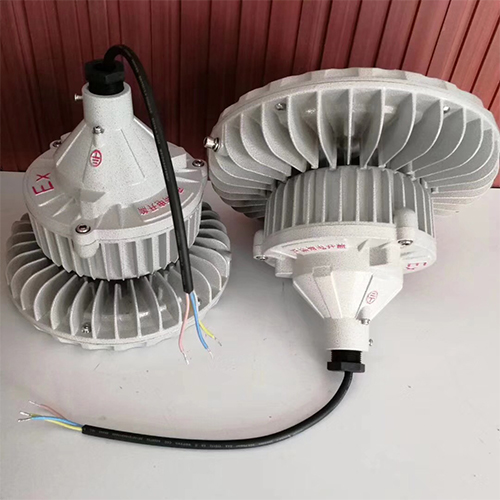 化工廠防爆LED燈，油田防爆LED投光燈，煉化廠防爆LED投光燈，現(xiàn)場防爆LED投光燈150W，100W，200W